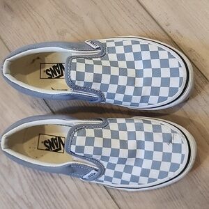 Kids size 2.5 Checkerboard vans